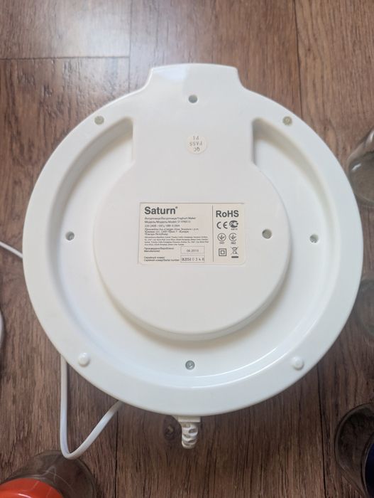 Йогуртниця Saturn