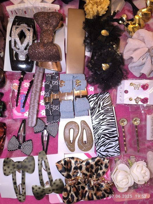 Лот1 аксесуарів для волосся резинки обручі краби заколки банти