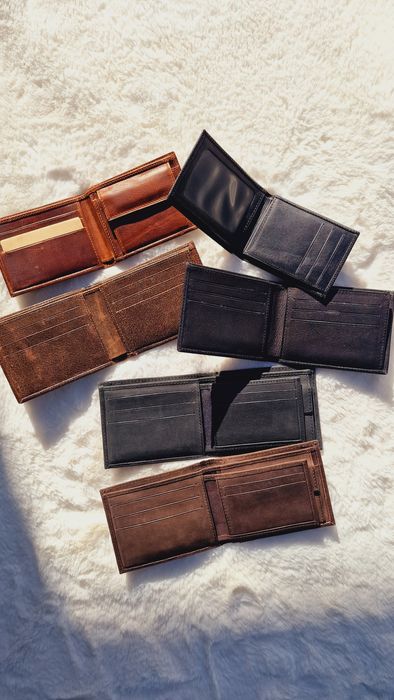 Diversas carteiras unisexo