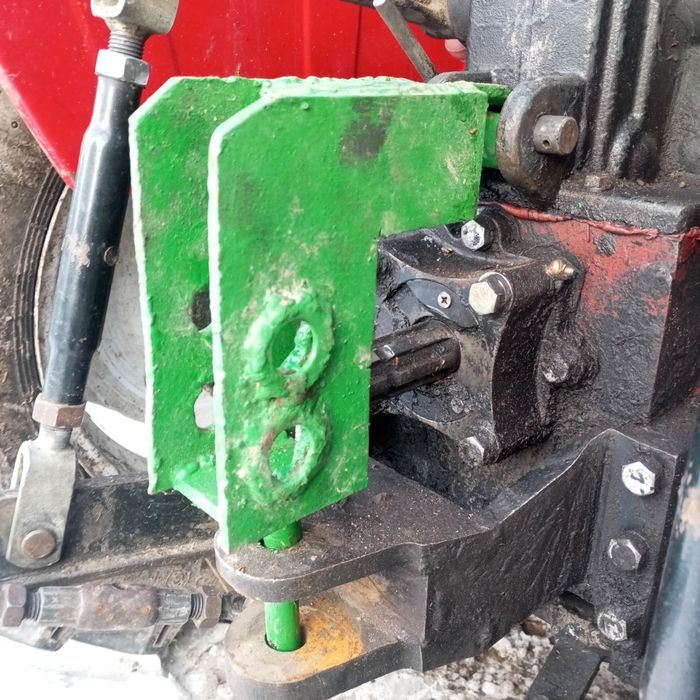 Догружатель на трактор синтай