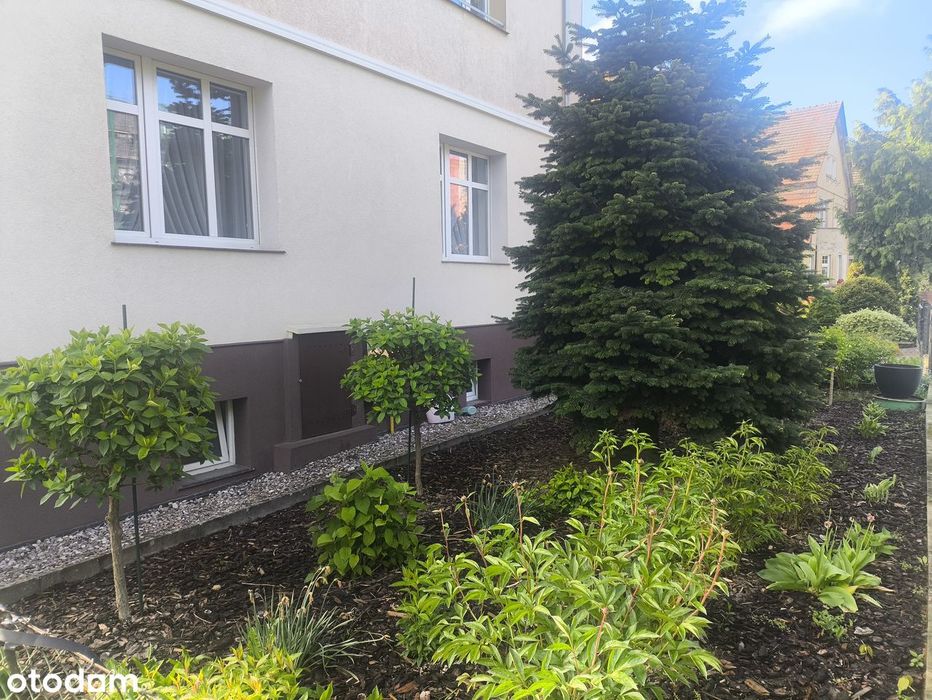 BEZCZYNSZOWY parter domu 80m2, z ogrodem, garażem i strefą wypoczynku