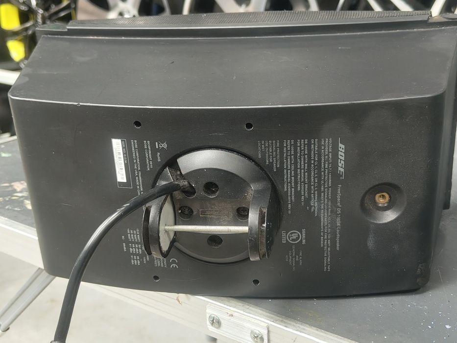 Kolumna Bose DS 100SE w pelni sprawna