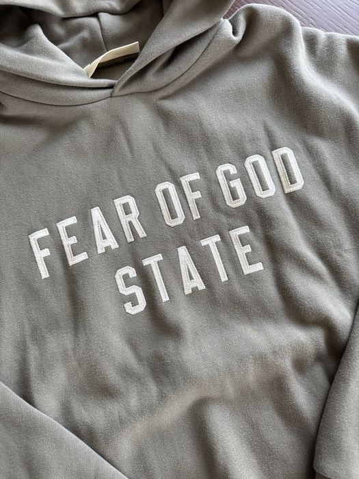 Fear Of God Essentials 90s Fit Fleece Hoodie (M, L)