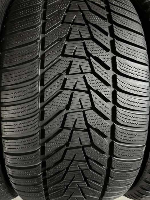 315/30/22+295/35/21 R22 Hankook I Cept Evo3 W330 4шт зима