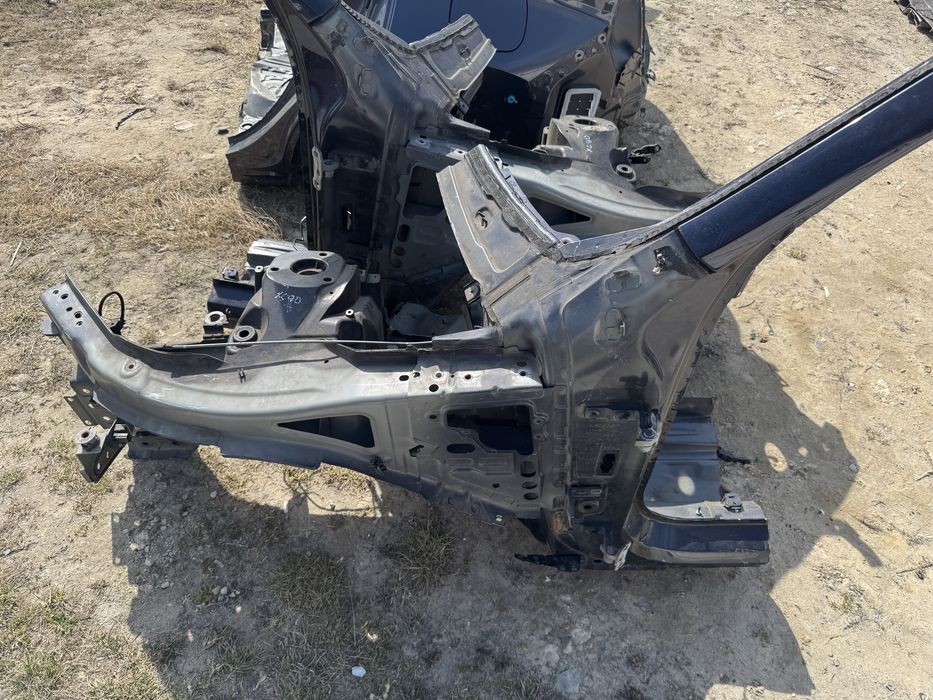 Четверть передня ліва Volvo xc90 2016+