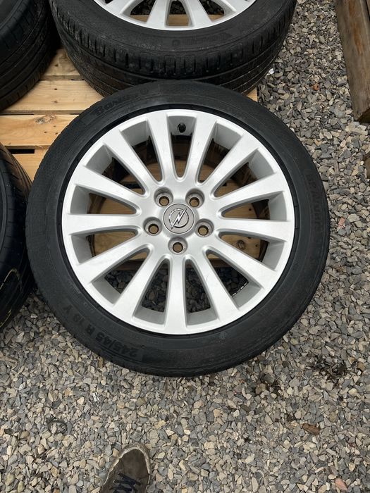 Диски алюмінієві з шинами Opel Insignia R18 5*120 245/45