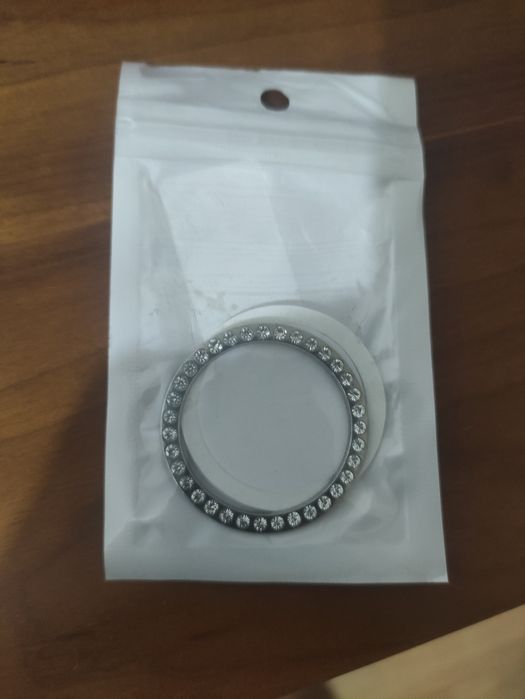 Anel com brilhantes para start&stop do carro