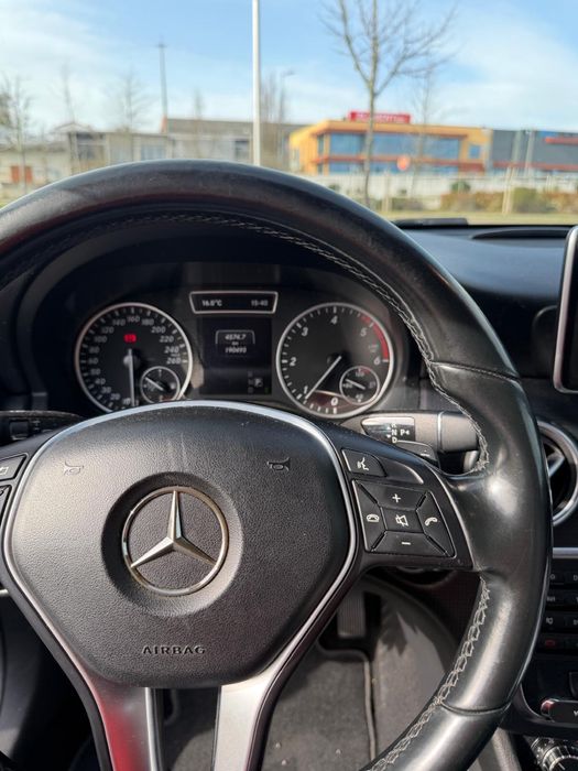 Mercedes A180 Urban Automático