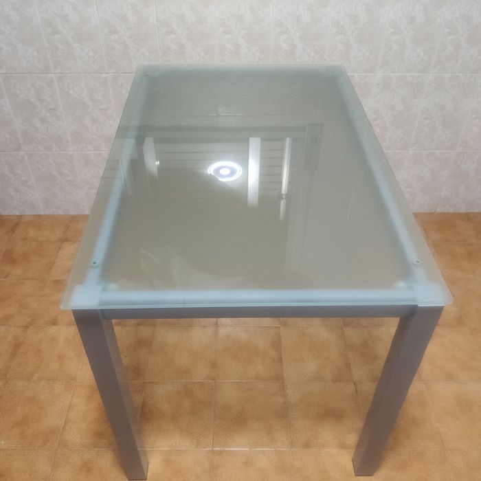 Mesa de vidro cozinha, estado irrepreensível