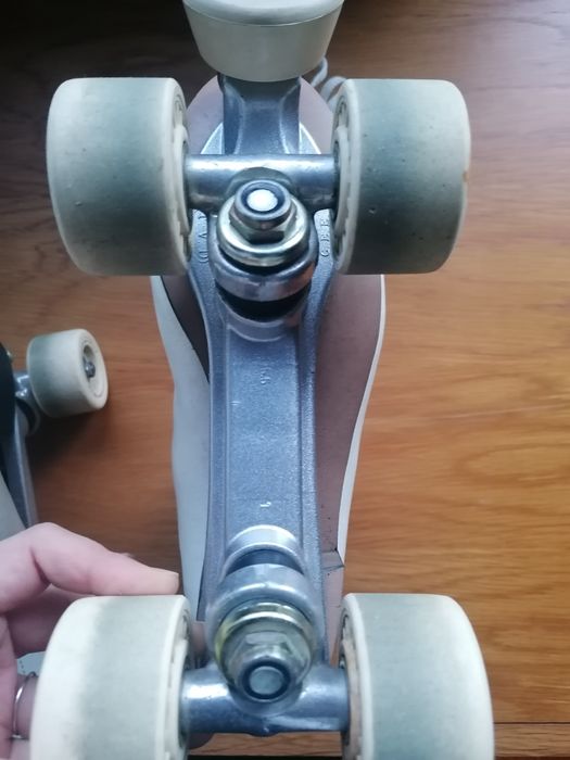 Patins 4 rodas - patinagem artística