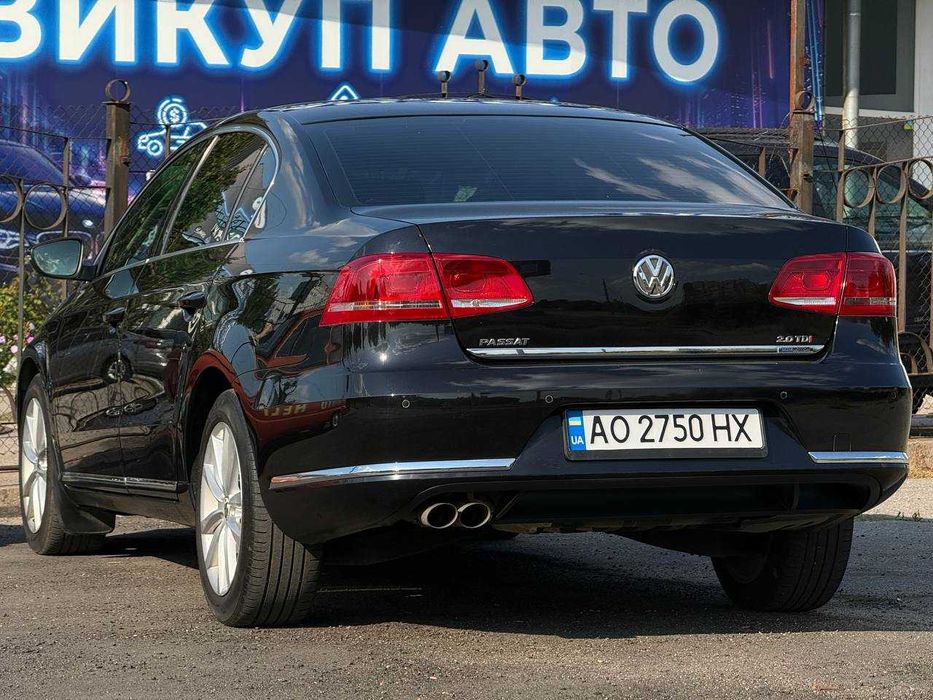 Volkswagen Passat B7 2011, 2.0 дизель, автомат