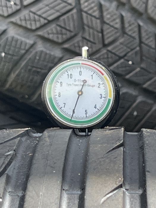 *Opona pojedynka Bridgestone 225/45/18