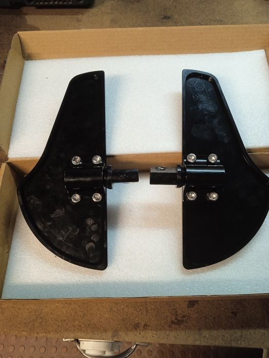 Peseiras em alumínio para moto