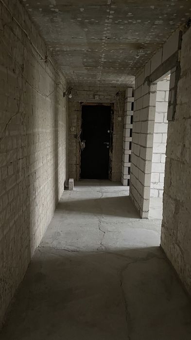 Продам 3-х кімнатну квартиру ринок Нива