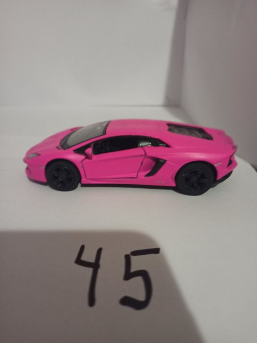 Машинки металеві