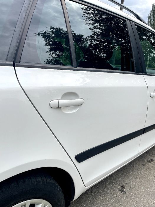 Skoda Fabia 2013рік.в рідній фарбі.автомат.