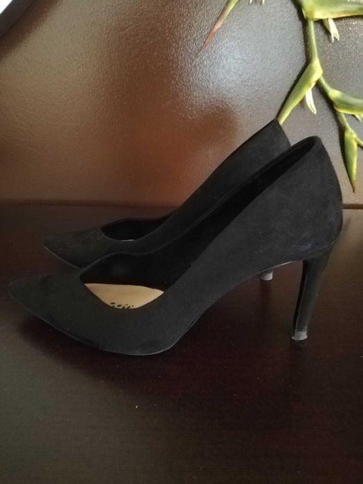 Sapatos stiletto stradivarius