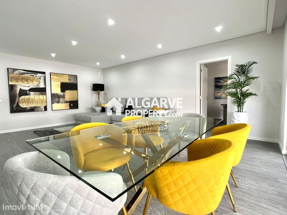Apartamentos T3 em condomínio de arquitetura moderna com jardim perto