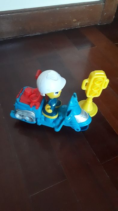 Camião e Mota Play-Doh