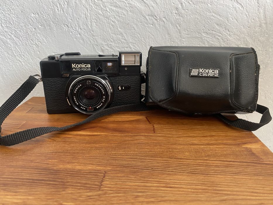 Плівковий фотоапарат Konica C35 AF2 ,робочий, оригінальний чохол.