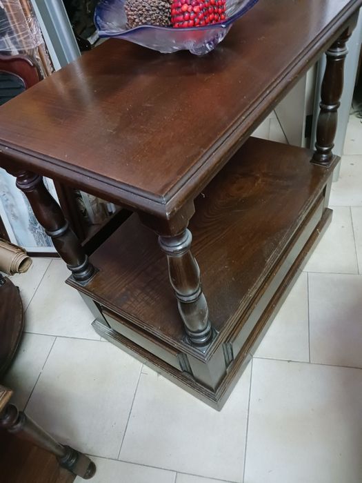 Mesa de apoio  à