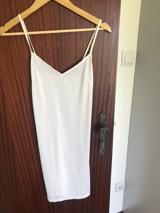 Vendo vestido renda Zara como novo M