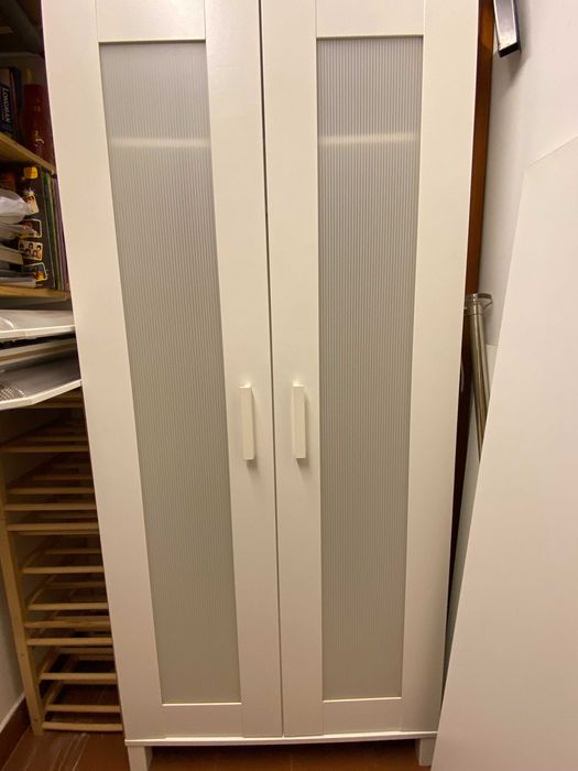 Roupeiro duas portas Ikea