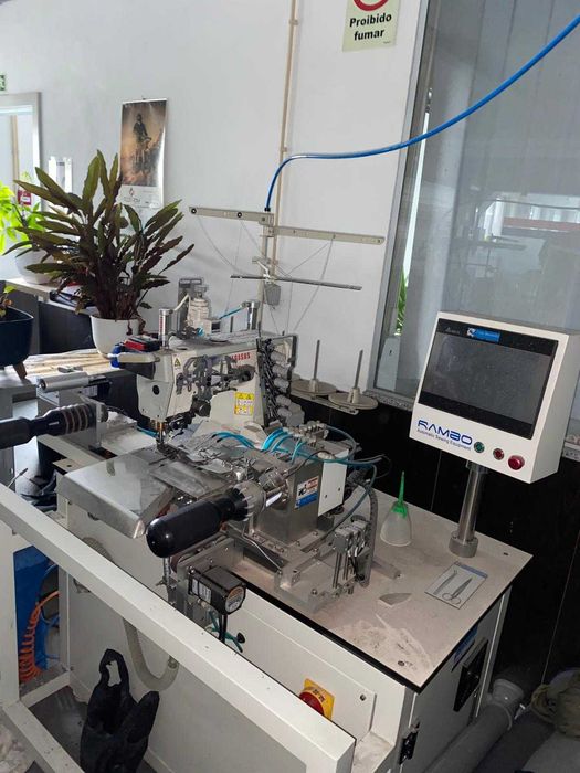 Máquina automática de bainhas fechadas Pegasus RAMBO – como nova