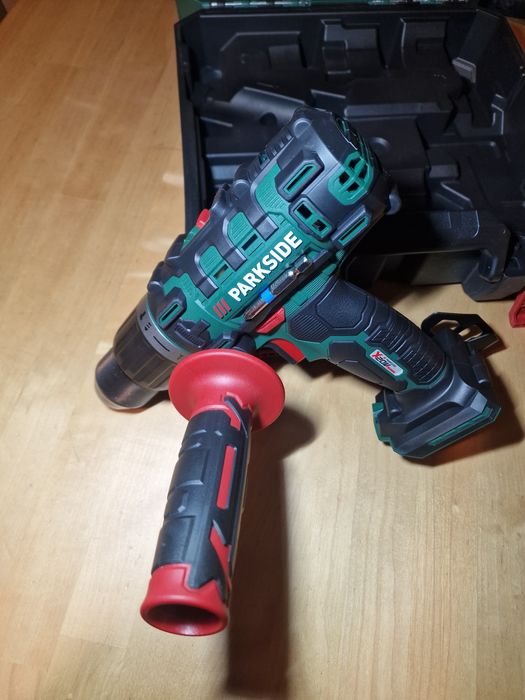 Aparafusadora ParkSide 20V c/ Impacto