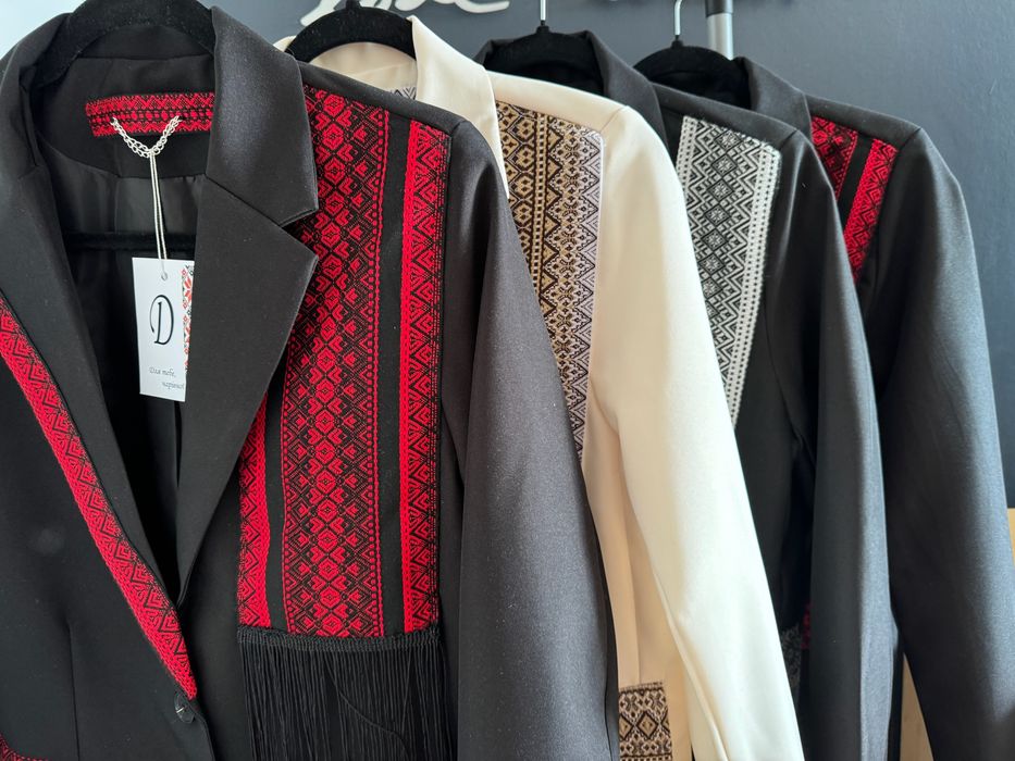 Вишитий жакет, вишитий піджак, український жакет