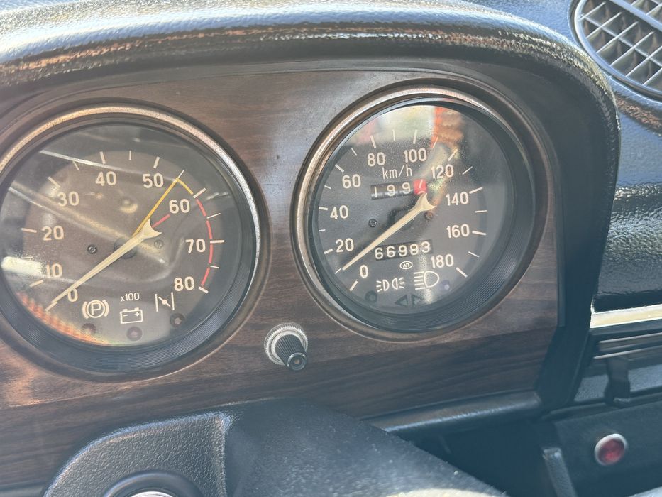 Продам ваз 2106 в идеальном состояние