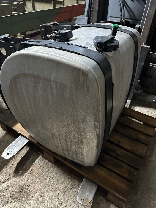 Бак паливний Вольво фш