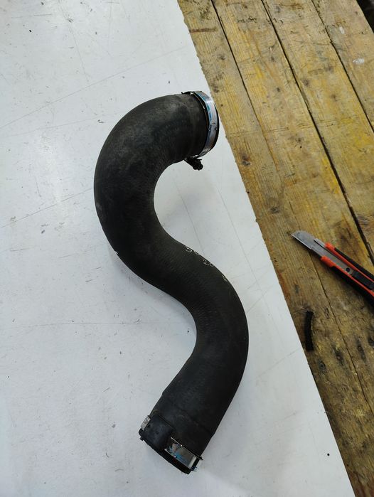 508 RXH  2.0 патрубок интеркулера 9685234880