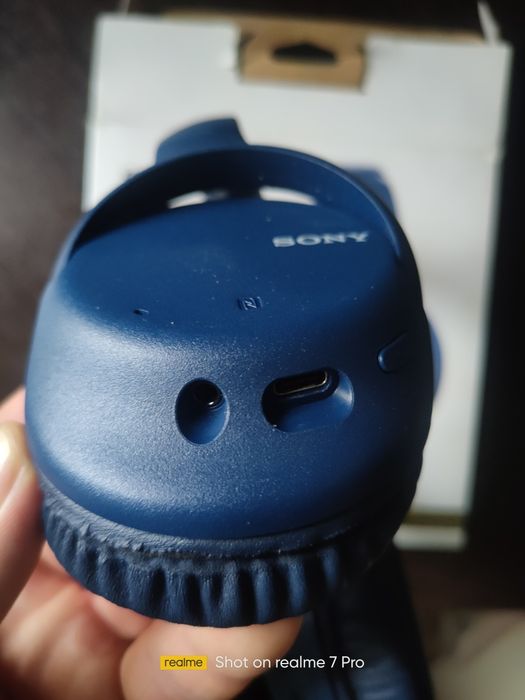 Навушники Sony WH-CH710N