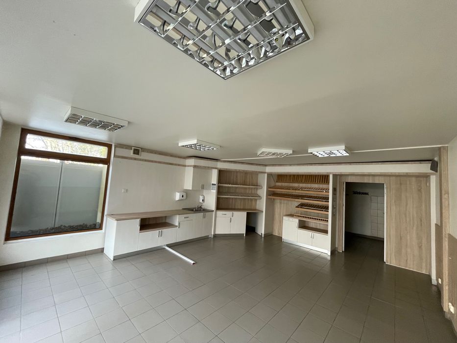 Pawilon handlowo-usługowy, ok 60 m2 do wynajęcia w Kętrzynie