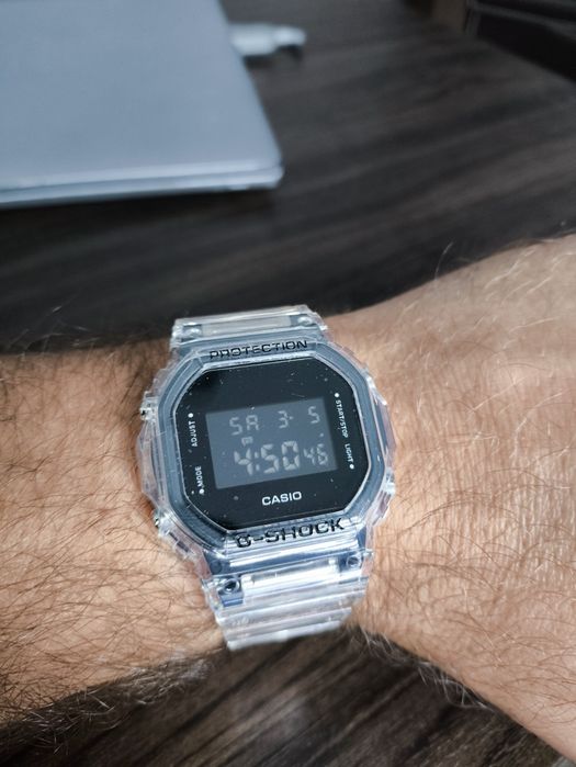 Transparentny zegarek G-shock