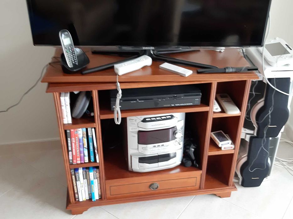 Móveis de sala em cerejeira