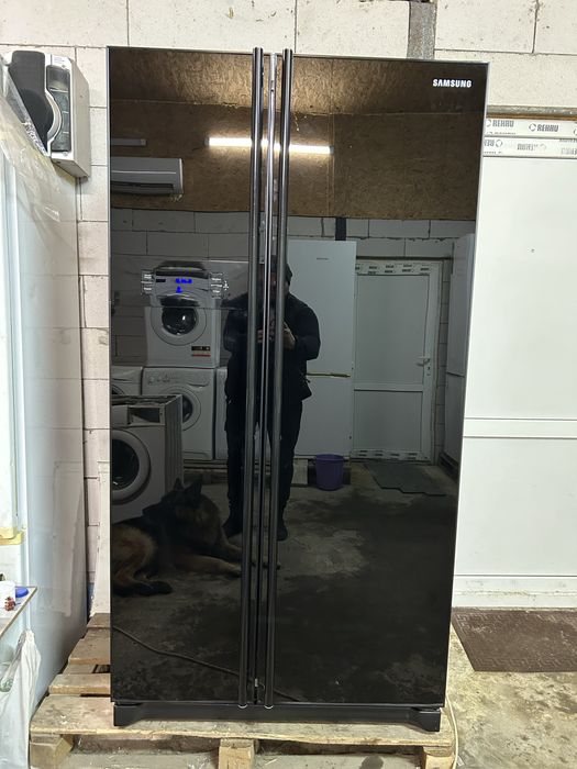 Холодильник Samsung Side-by-Side.Инвертор.No Frost.RSH5SLBG