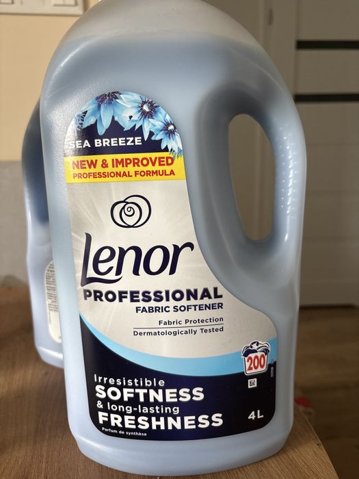 Plyn do prania Lenor