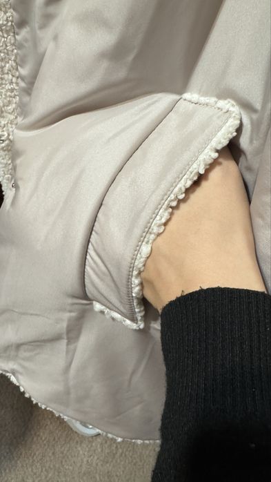 Гарна жіноча куртка великого розміру