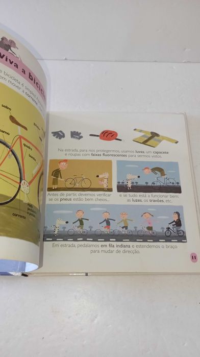 Sobre Rodas! - A Minha Pequena Enciclopédia Larousse