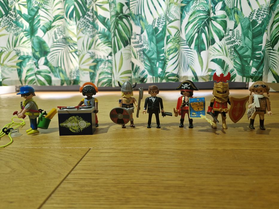 Playmobil zestawy 5377, 5379 i figurki