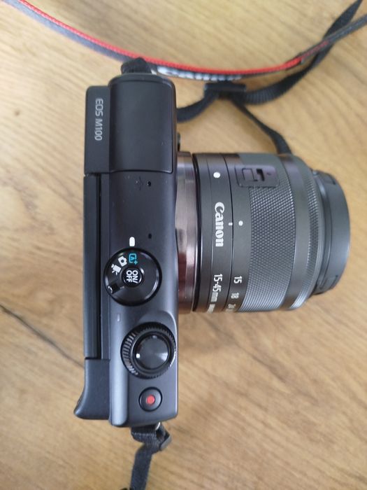 Aparat Canon EOS M100