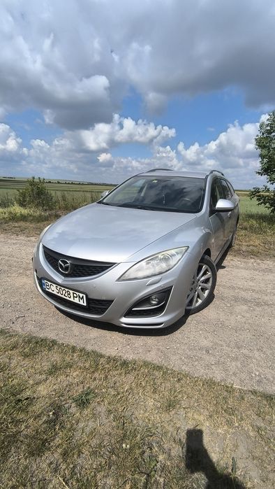 Мазда 6 2010 року