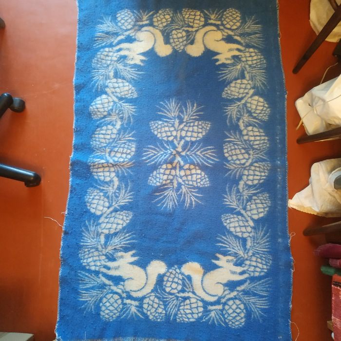 Продам одеяло шерстяное 90Х135 см