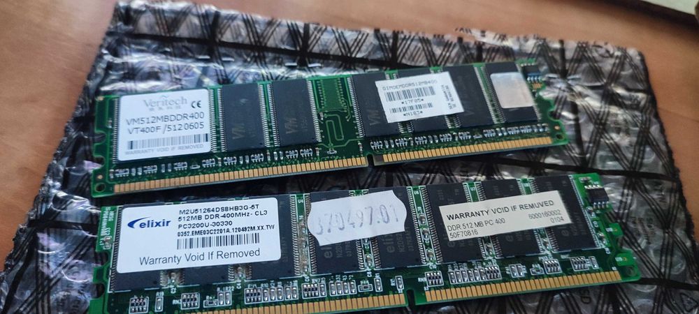 Conjunto 2 x Memórias 512MB DDR 400Mhz64584318371075120