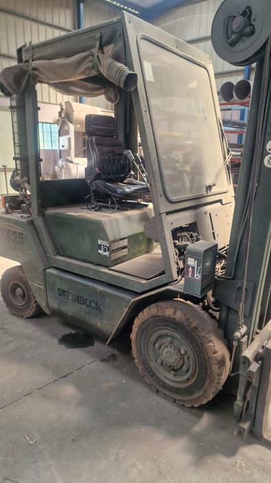 Empilhador a gasolio boss 2.5 kl deslocaçao