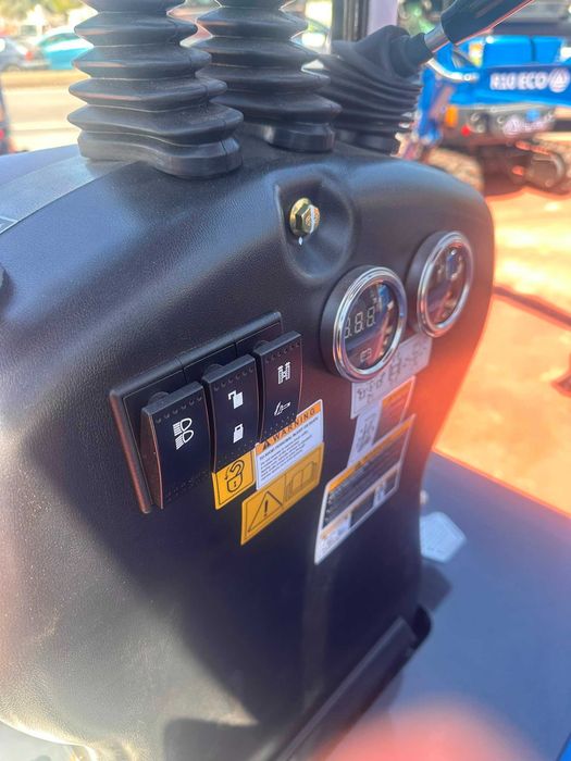 Mini Escavadora RIPPA R10 1T Nova com Garantia