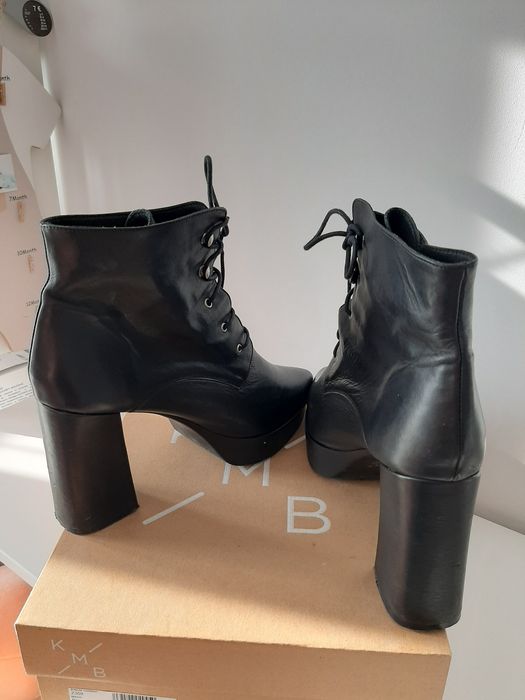 Czarne, skórzane botki sztyblety na koturnie r 40
