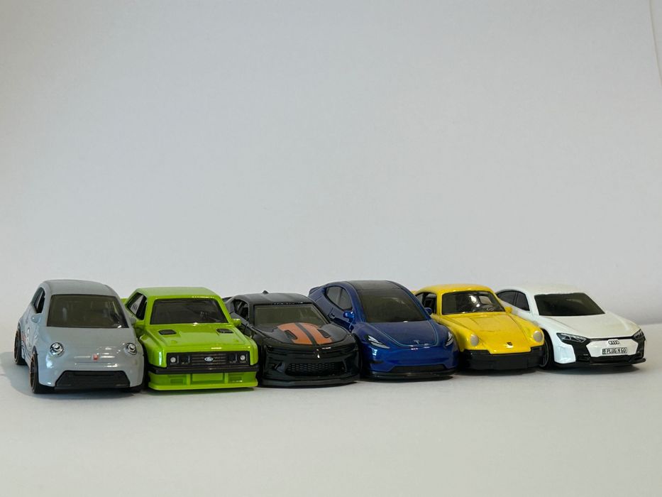 Zestaw 6 samochodzików Hot Wheels